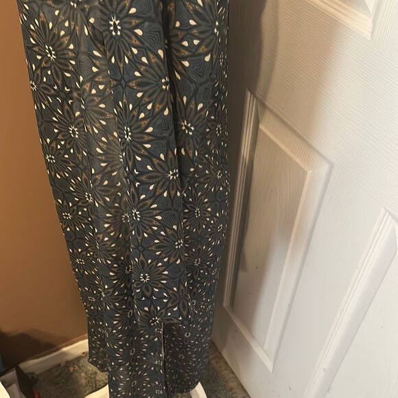 H&M Floral Button-Up Sheer Dress EUC size 12 - Picture 6 of 10